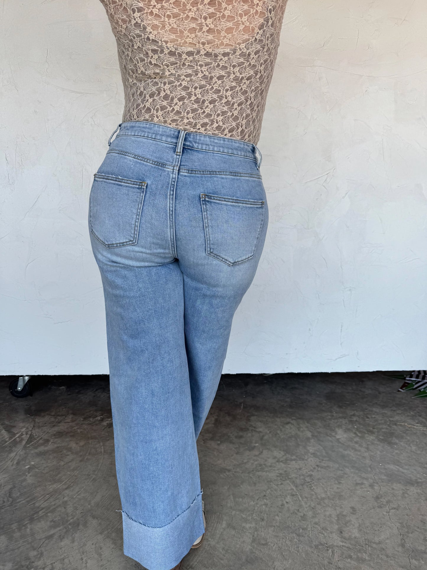 *Preorder-The Leni Wide Cuff Jean