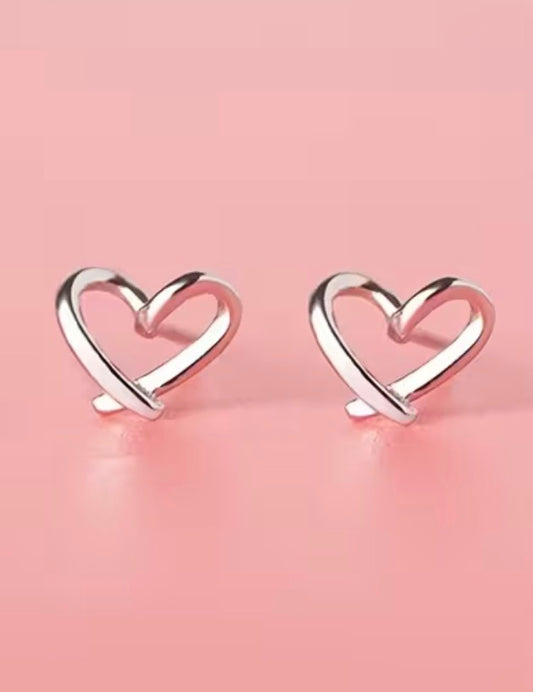 Dainty Hollow Heart Earrings