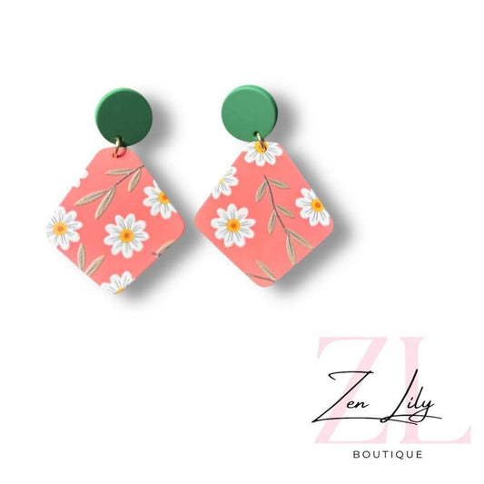 White Floral Diamond Shaped Earrings